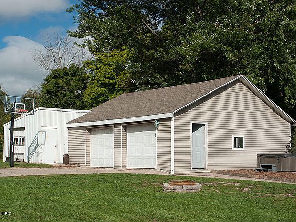 4th image of 11333 Northland Dr