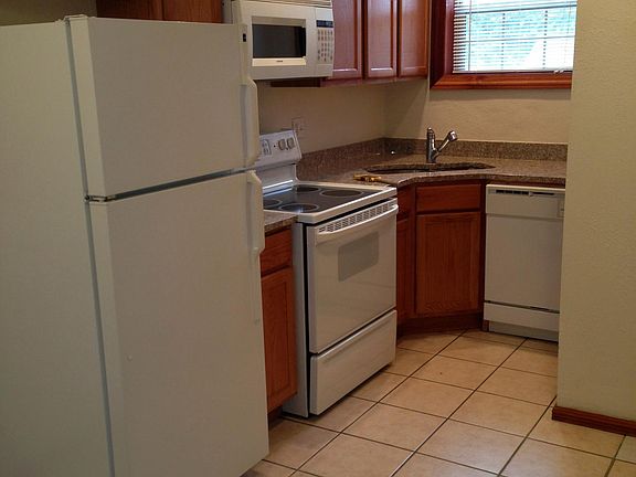 3rd image of 7296 Lyndover Pl #102