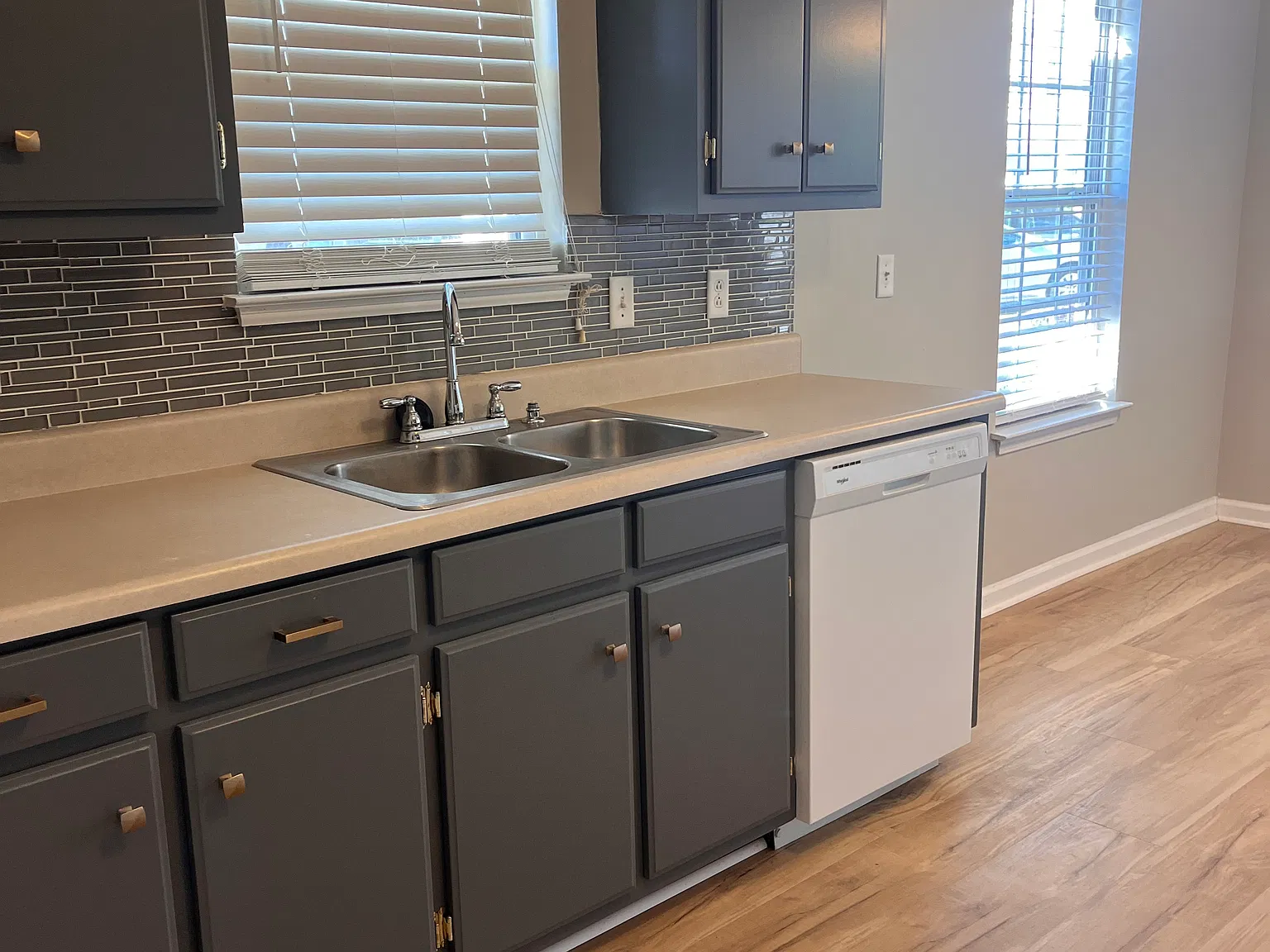 2 bed, 832 sqft, $1,600 — Photo 4