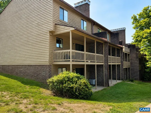 110 Harvest Dr, Charlottesville, VA 22903