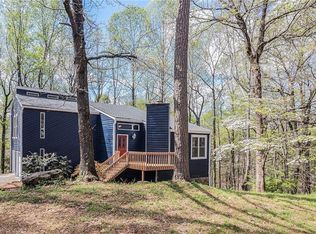 233 Devant Pl, Lilburn, GA 30047