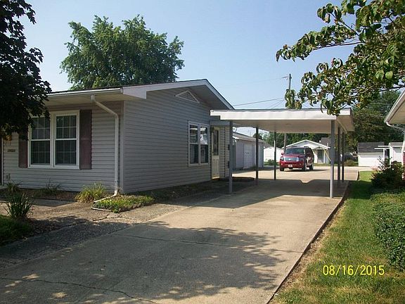 2nd image of 1421 Parkinson St