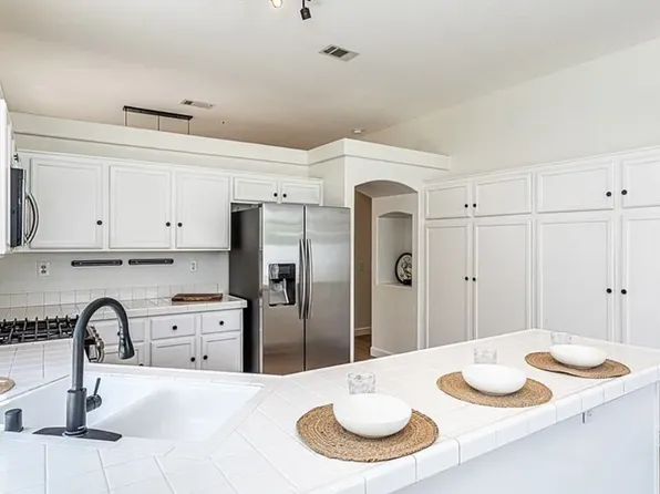 4470 Watkins Dr, Riverside, CA 92507