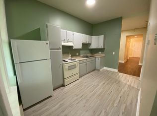 65 Remsen St APT 2B, Cohoes, NY 12047