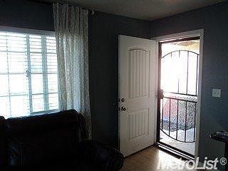 4th image of 761 E C St