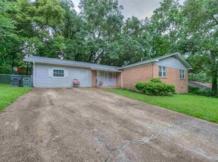 1103 Cuerno St, Tallahassee, FL 32304