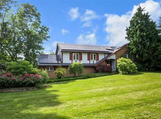 2558 Covered Bridge Ln, Allentown, PA 18104 | Zillow