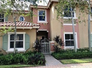 5912 Siena Ln, Hollywood, FL 33021