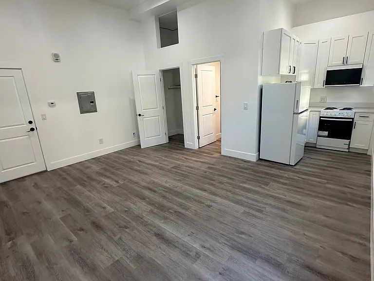 426 W San Fernando Street — Photo 2