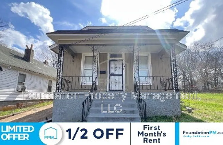 701 E Alston Ave — Photo 1