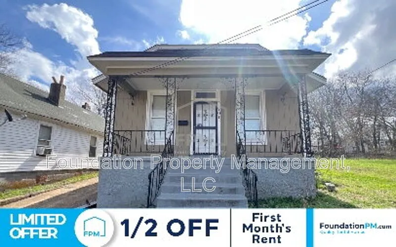 701 E Alston Ave
