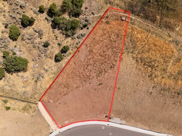 77 S Rock Loft Ridge Dr, Fruit Heights, UT 84037
