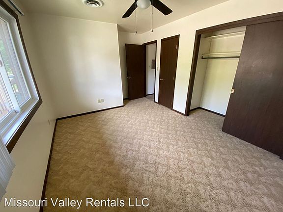 3rd image of 521 W Indiana Ave #1