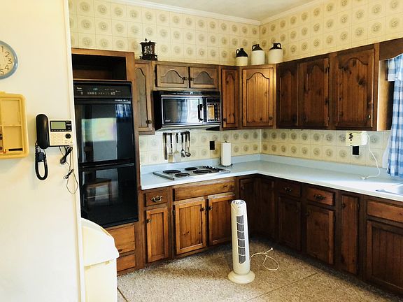2nd image of 51 E South St