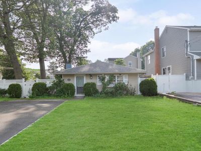 36 Adirondack Drive, Selden, NY, 11784