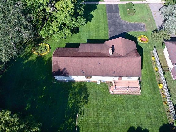 4th image of 3530 Wentworth Dr SW