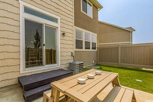 4145 N Cresthaven Ln — Photo 12