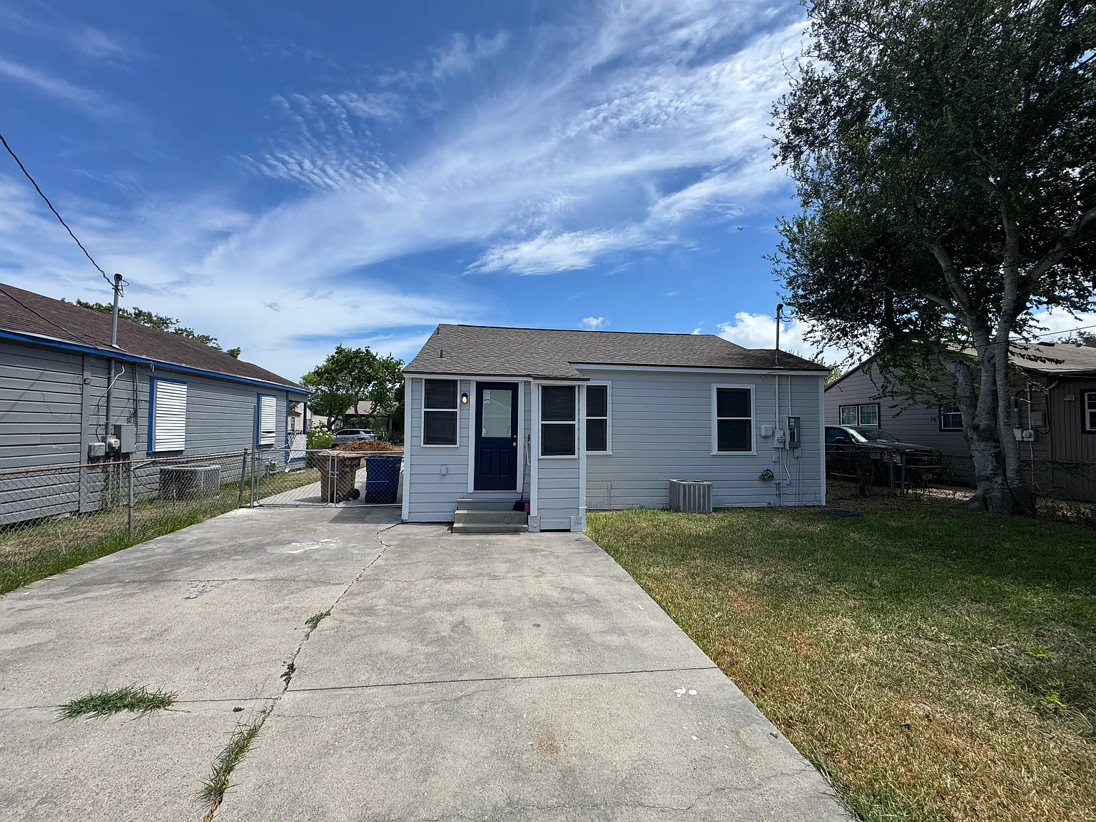 2721 Sarita Street — Photo 2