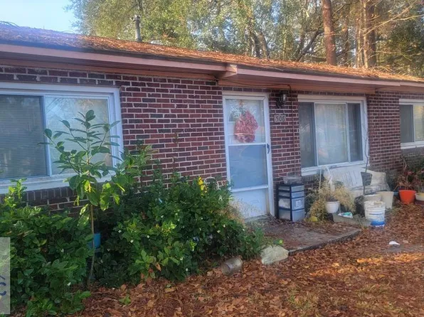 506 Eisenhower Dr, Hinesville, GA 31313