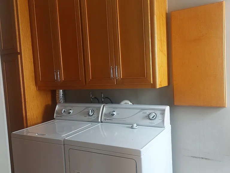 1480 Reeves St — Photo 8