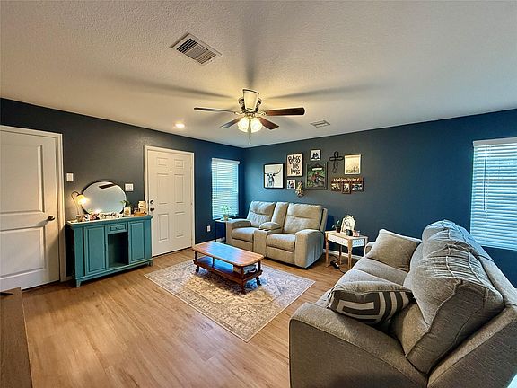 2nd image of 216 Bennett Loop