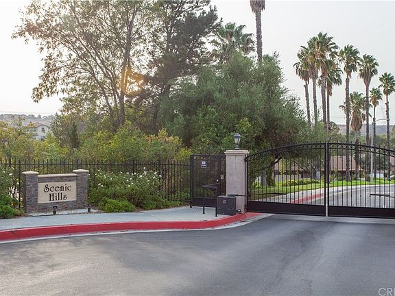 4th image of 26126 Rainbow Glen Dr #40
