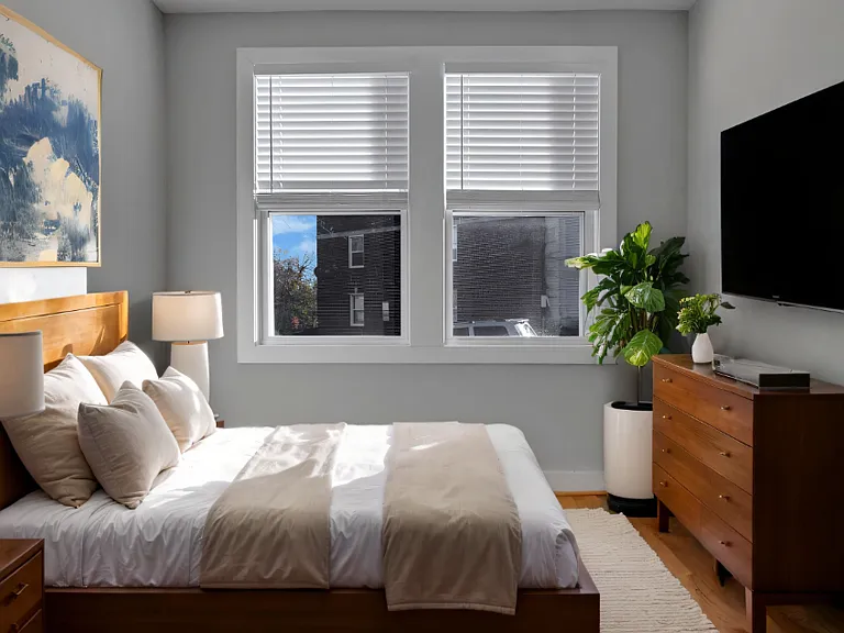 1911 M St NE #1 — Photo 7