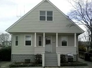 11 Wainwright St, Providence, RI 02908