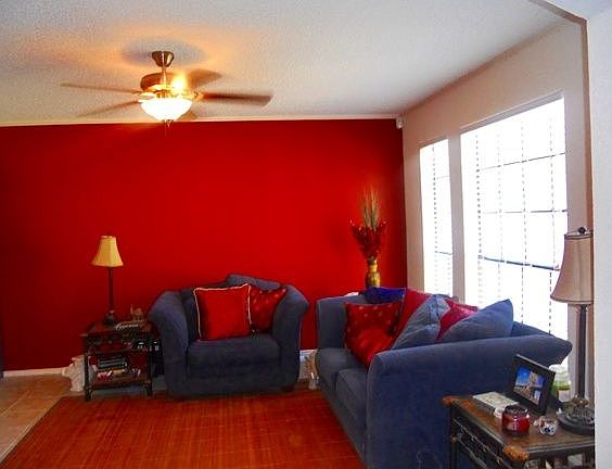 4th image of 601 Saint James Dr APT 5