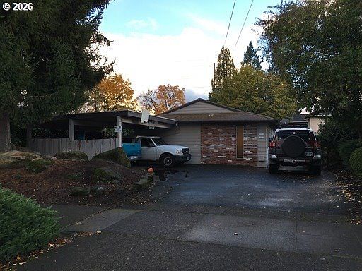 1st image of 2014 SE Marion St