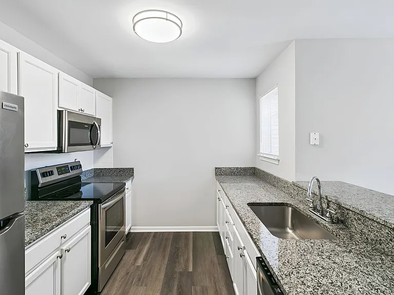 538 Napa Valley Dr — Photo 16