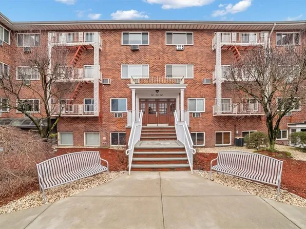 838 Pelhamdale Avenue #2S, New Rochelle, NY 10801