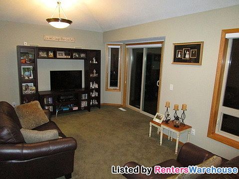 5th image of 7365 Berkshire Ct