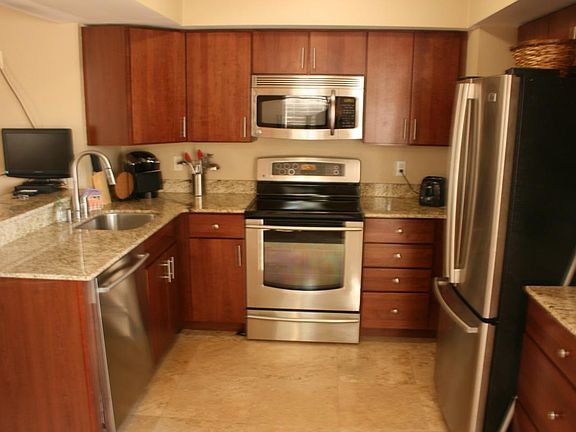 3rd image of 3014 Mason St