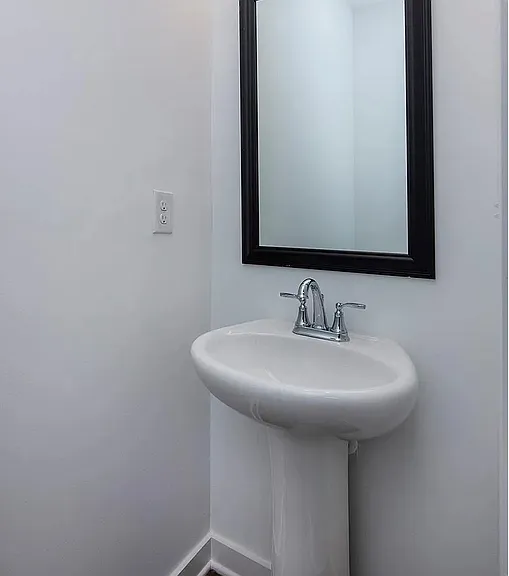2208 Noble Townes Way — Photo 24