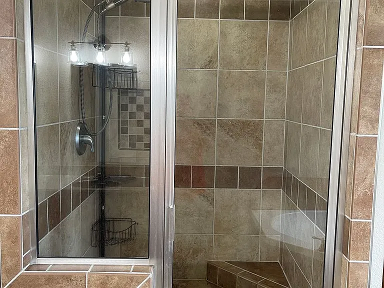 20454 Lynwood Rd — Photo 21