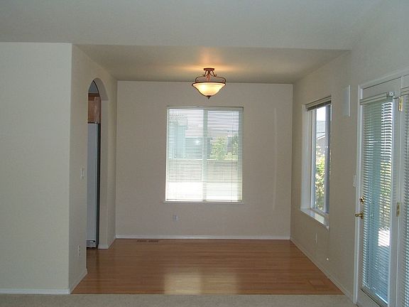 5th image of 1305 NE Tucson Way