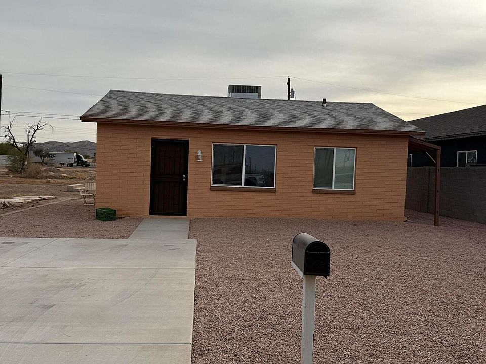1st image of 2819 E PUEBLO Avenue
