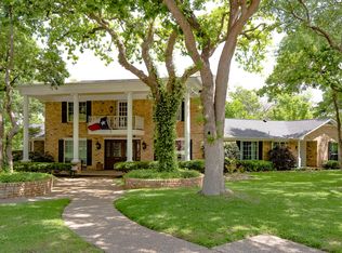 421 Dale Hollow Rd, Fort Worth, TX 76103