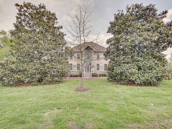 3rd image of 506 Turtle Creek Dr