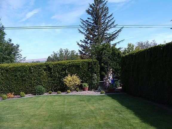 4th image of 626 Skyline Dr