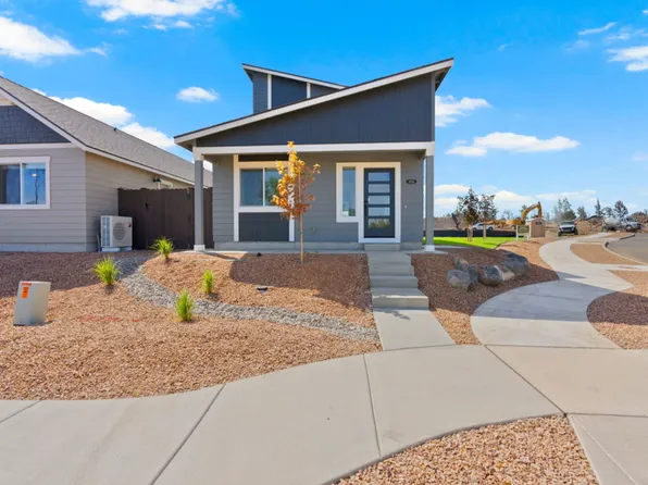 3972 SW Obsidian Ave, Redmond, OR 97756