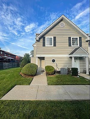 1st image of 625A Correll Ave #2