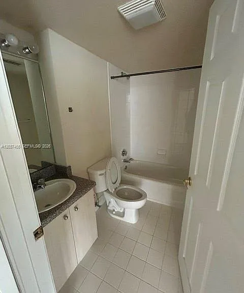 1801 N Flagler Dr #822 — Photo 11