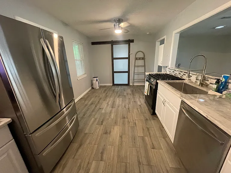 8005 Tumbleweed Trl — Photo 2