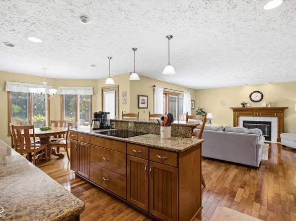 7101 Lakeside Woods Dr, Indianapolis, IN 46278