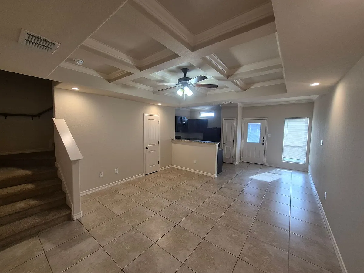Building Photo - 6011 Karly Way #103