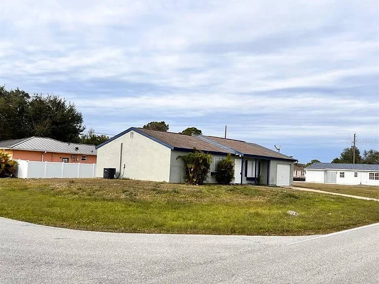 1299 Birchcrest Blvd — Photo 15