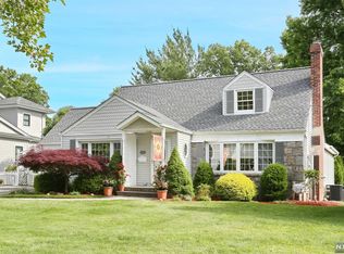 684 Park Ave, Oradell, NJ 07649