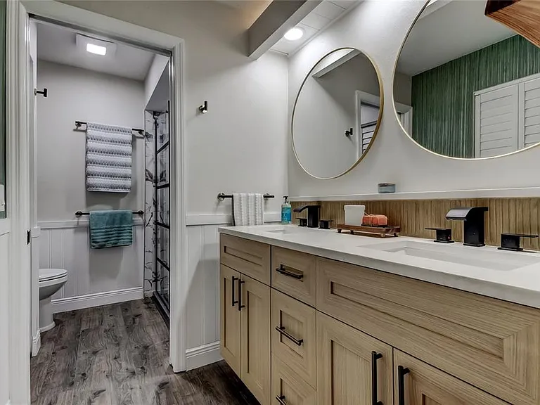 2673 Sabal Springs Cir #201 — Photo 25